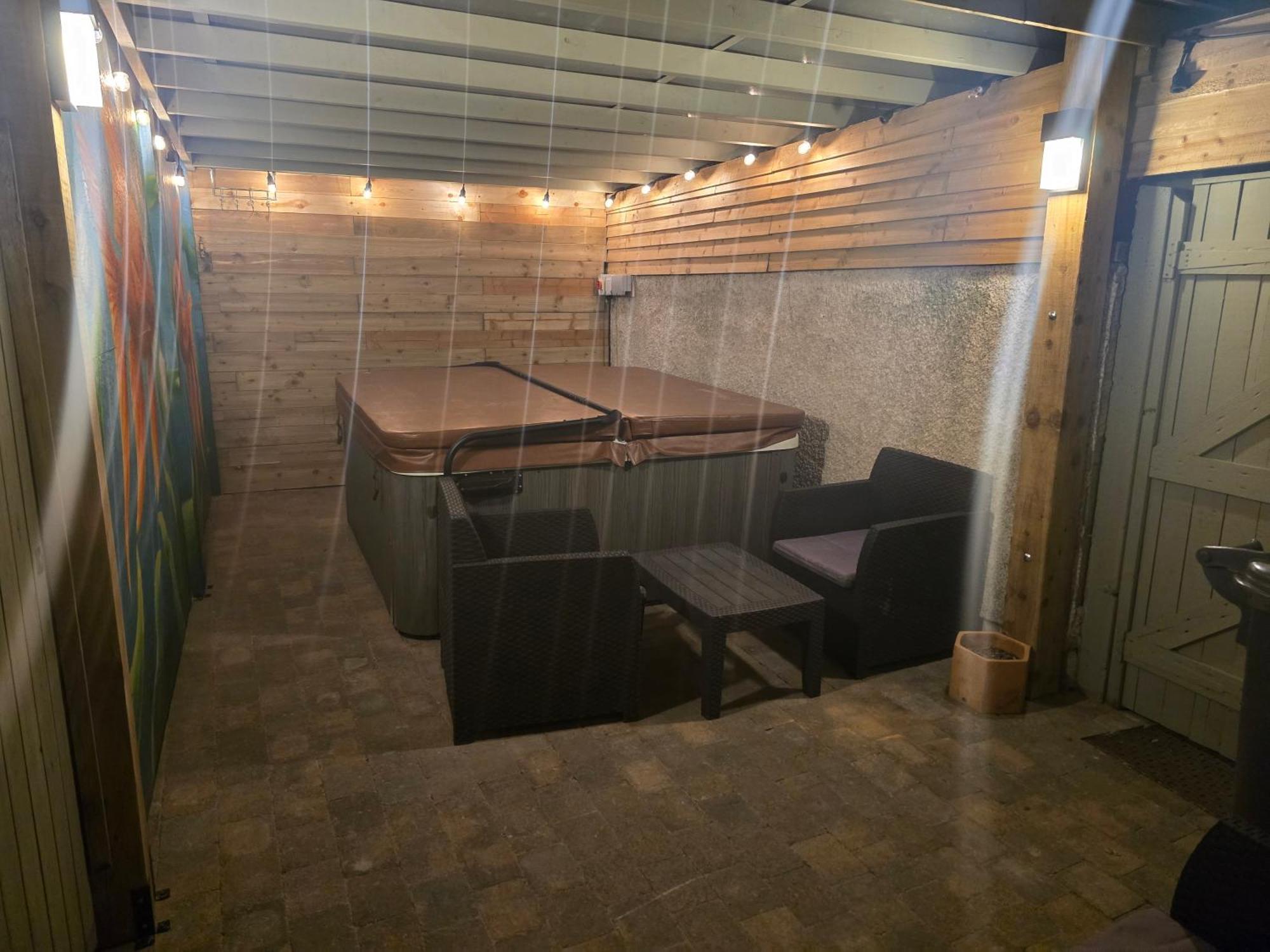 Eden Rose Cottage Hot-Tub Jacuzzi Morecambe-Bay 외부 사진